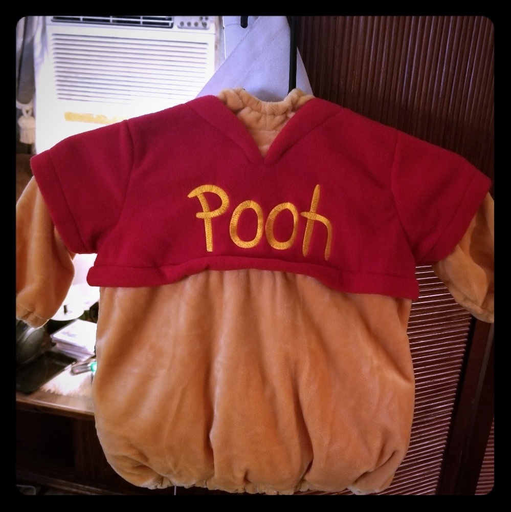Winnie the pooh baby outfit